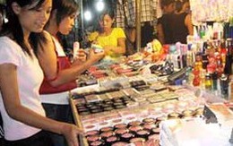 Nhộn nhịp thị trường mỹ phẩm "nhái"